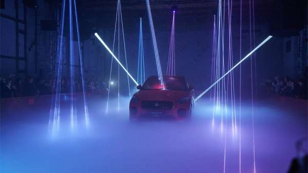 捷豹這次的新品發(fā)布會活動策劃，用驚訝已經(jīng)不足以表達觀眾的感受了