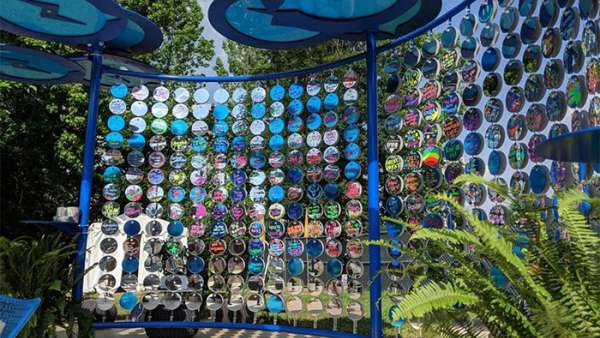 Facebook在音樂節(jié)活動中策劃的這個完全沉浸式互動環(huán)境，也太迷人了吧