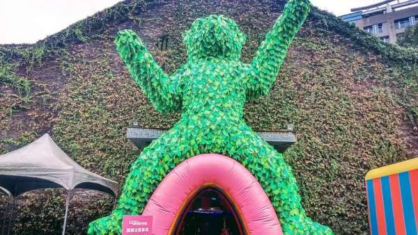 這個(gè)展覽活動(dòng)里的動(dòng)物們都長(zhǎng)大好幾倍，F(xiàn)UN大了更治愈啊！