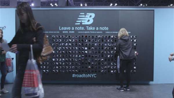 紐約馬拉松賽事活動的特別助跑形式詮釋了新百倫的與眾不同