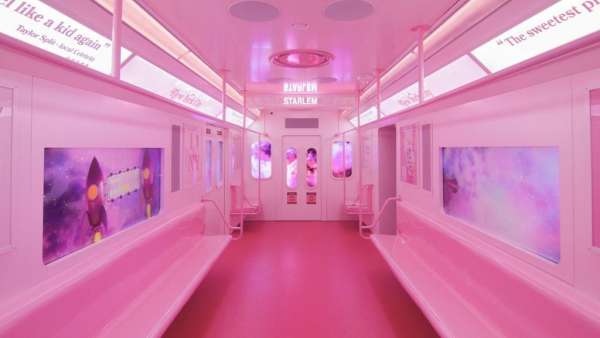 冰淇淋和糖果相間的快閃店展覽活動(dòng)，這般甜蜜怎抵抗得住，甜