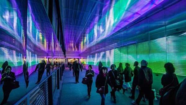 來場(chǎng)燈光秀會(huì)展活動(dòng)，穿越2012去欣賞一件感官藝術(shù)作品