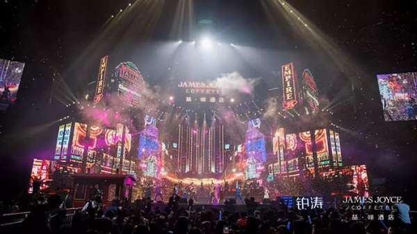 一場時(shí)空之旅的快閃店活動(dòng)閃亮登陸，精彩互動(dòng)接連不斷