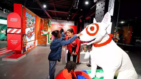 限時(shí)體驗(yàn)快閃店活動(dòng)充滿了喜悅，超過(guò)12種親身體驗(yàn)項(xiàng)目等你解鎖