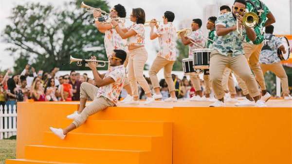 這家酒品牌的嘉年華活動(dòng)現(xiàn)場創(chuàng)造了一個(gè)社交媒體化的機(jī)會(huì)