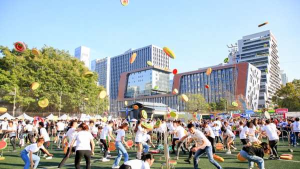 員工嘉年華活動(dòng)該怎么ZAO，超燃環(huán)境布置超炫時(shí)尚裝扮不ZAO才怪