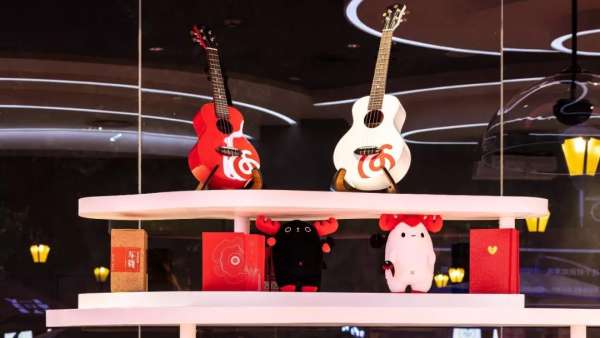 咖啡和音樂牽手的快閃店活動給每個人心中設(shè)了一座楽島