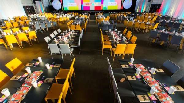 宜家風(fēng)的峰會(huì)展覽活動(dòng)追求的是舒適度吧，整體效果夠贊