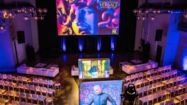 電影發(fā)布會活動現(xiàn)場的照相背景裝置迷住了眾多粉絲的向往