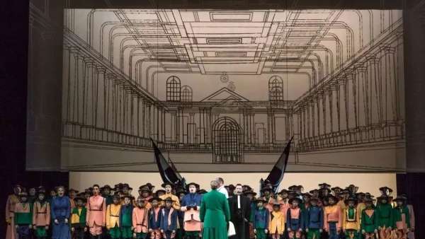 用舞美設(shè)計(jì)詮釋每場活動策劃的故事內(nèi)容，她做的就很好