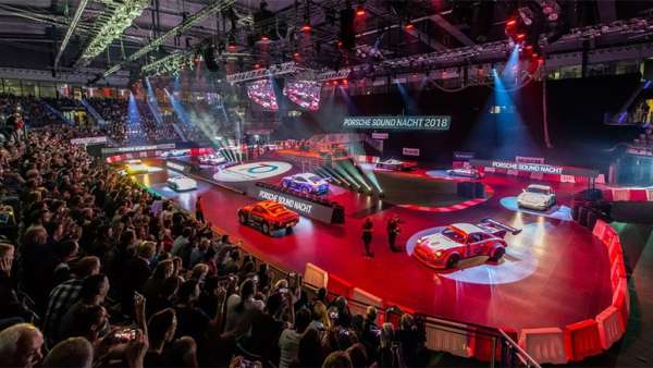 汽車慶典活動用引擎之聲詮釋著大品牌70年的歷史文化，過癮！