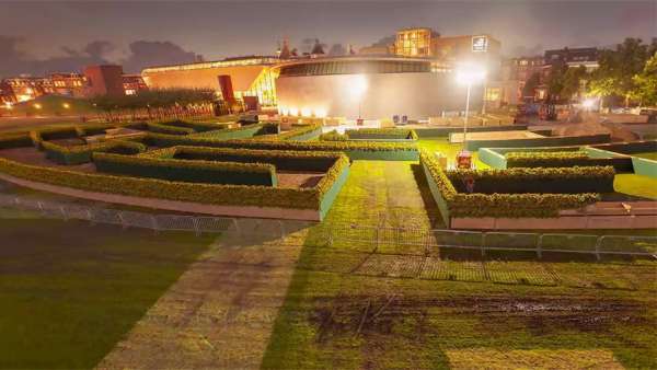 12.5萬多向日葵打造的迷宮，這個開業(yè)慶典活動亮了視線