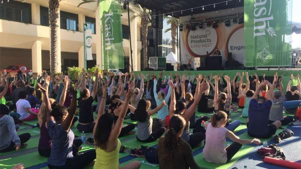 有機(jī)博覽會(huì)活動(dòng)上，TA策劃了“無(wú)展臺(tái)”的裝置引爆了一場(chǎng)全新的認(rèn)知