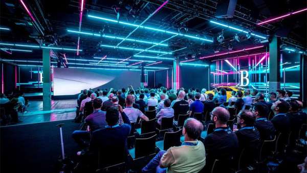 體驗(yàn)培訓(xùn)展覽活動(dòng)以“開放式校園”體驗(yàn)式培訓(xùn)會(huì)議留下了不一樣的印記