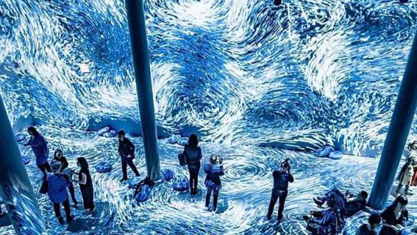 燈光藝術展覽活動把經典藍演繹得更讓人安心、平靜和自信