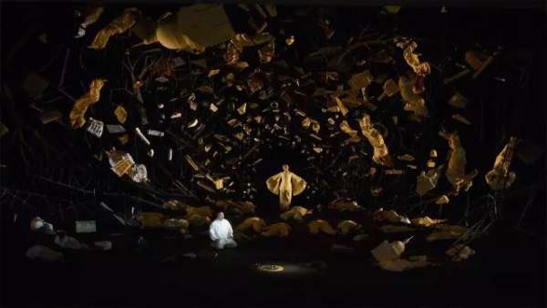 優(yōu)秀的會(huì)展活動(dòng)其舞美設(shè)計(jì)打造的視聽(tīng)效果也是極佳的