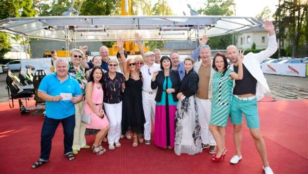 香檳酒的推廣活動(dòng)策劃噱頭不是產(chǎn)品，竟是50米高空的舉辦場(chǎng)地