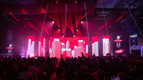 CocaCola年度活動策劃的現(xiàn)場，把一個(gè)城市的生活方式表現(xiàn)得淋漓盡致