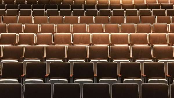 酒店會(huì)議室預(yù)訂會(huì)迎來(lái)報(bào)復(fù)性的需求反彈嗎？