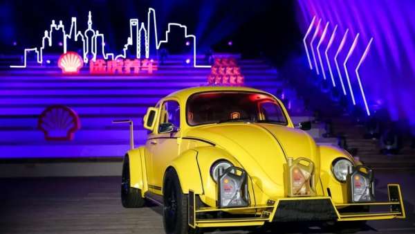 以云端微綜藝模式的途虎線上發(fā)布會活動策劃直接刷屏朋友圈