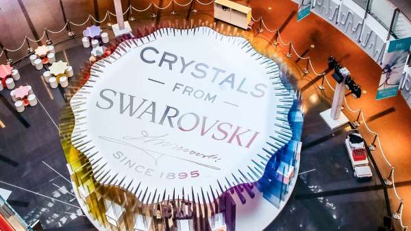 施華洛世奇快閃展覽活動策劃的3款定制水晶元素裝飾畫實力圈粉