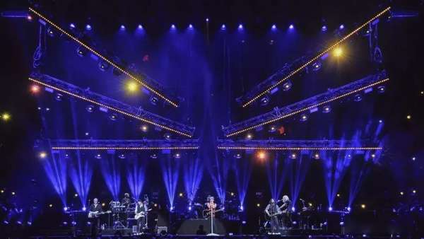 演唱會(huì)活動(dòng)策劃的舞臺(tái)造型太炫了，燈光營造的氛圍更給力