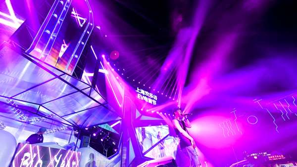 上海歡樂(lè)谷EV電音節(jié)活動(dòng)化身迷幻宇宙，策劃的主題派對(duì)燃爆夏日