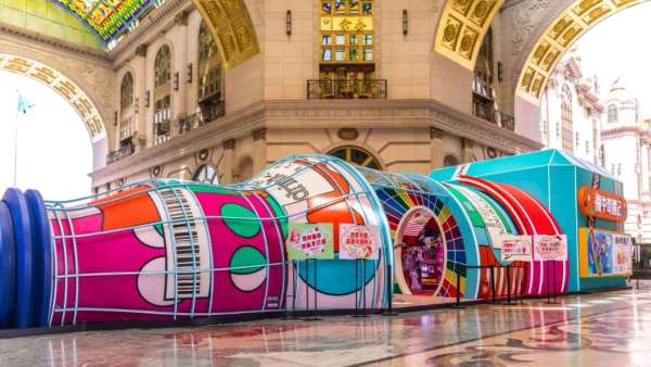 巨型瓶快閃店活動策劃自帶氣場，顏值到口味都秒“鯊”你心