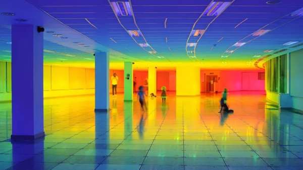 走進(jìn)彩虹，沉浸式展覽活動(dòng)裝置帶你感受身臨其境的色彩