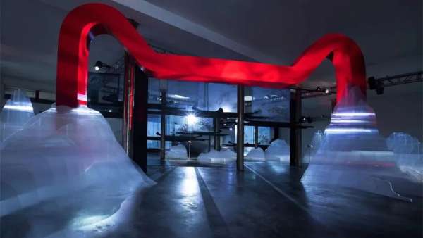 天貓“酷中國”紐約推廣活動策劃體驗(yàn)了一回技術(shù)與自然的融合