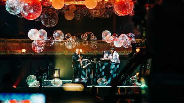 法國(guó)巴黎夏特萊大劇院的這個(gè)藝術(shù)活動(dòng)裝置策劃美翻了！