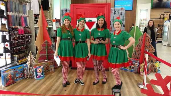 加拿大零售品牌圣誕節(jié)快閃活動策劃竟可以與圣誕老人聊天,神奇