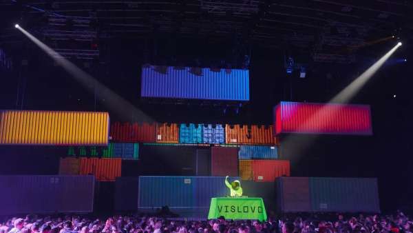 集裝式設計概念的音樂晚會活動策劃，獵奇且精彩繽紛