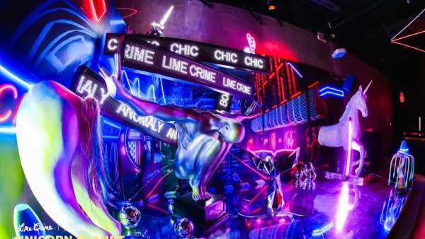 Lime Crime品牌發(fā)布活動(dòng)撤了獨(dú)角獸星球，光怪陸離、自由繽紛