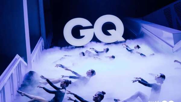 GQ年度人物盛典活動(dòng)策劃把樓梯打造成國內(nèi)首個(gè)紅毯LIVE SHOW