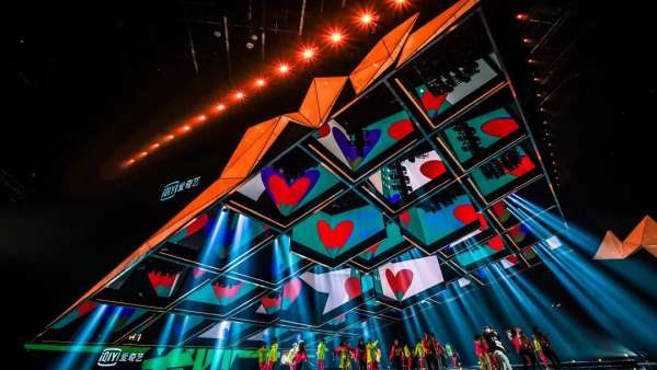 愛奇藝直播晚會活動策劃的多畫面互動直播趣味性更強(qiáng)