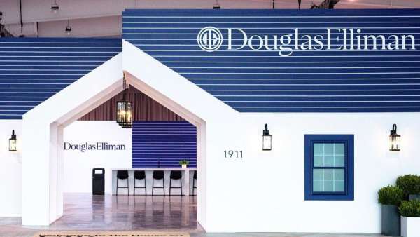 地產(chǎn)峰會活動策劃了一場家居的體驗式峰會現(xiàn)場，酷！