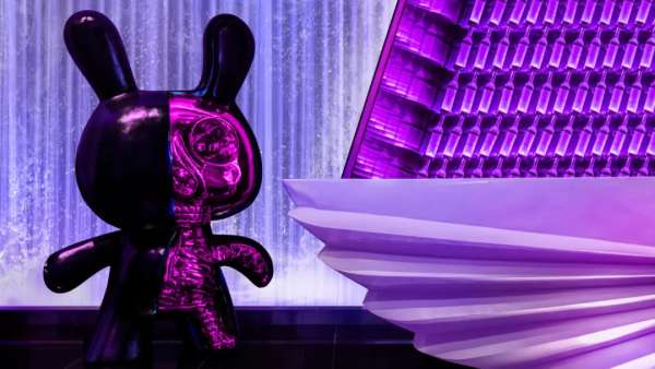 光之境沉浸式展覽活動策劃魅惑藍紫色帶來的魔力令人怦然心動