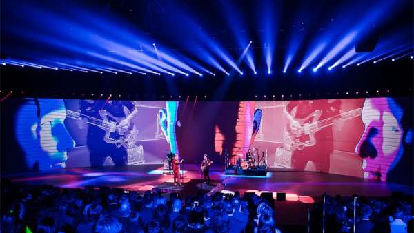 今年的「帝國書店暢銷榜」頒獎(jiǎng)晚會(huì)活動(dòng)策劃強(qiáng)化了其文化引領(lǐng)者地位