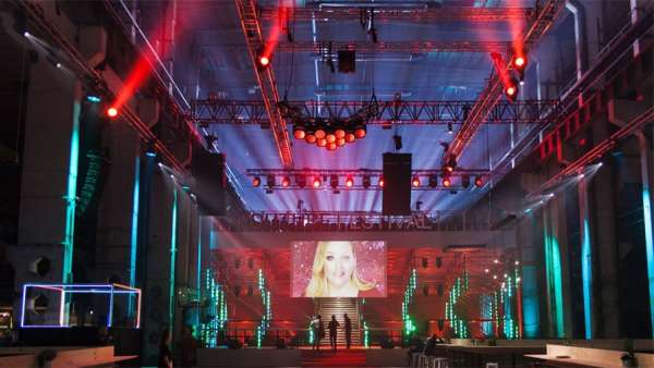 YTFF德國(guó)首映發(fā)布會(huì)活動(dòng)策劃讓廢舊發(fā)電站秒變歡樂繽紛空間