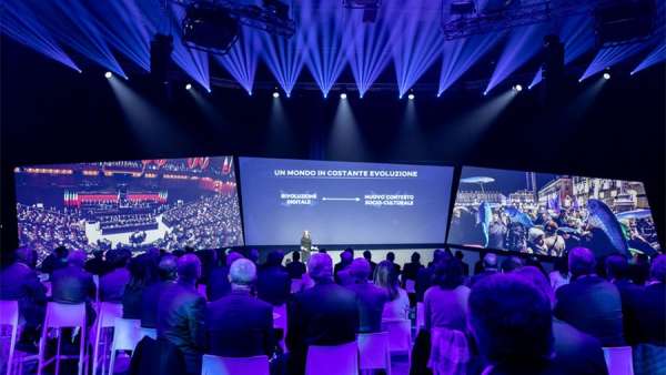 意大利金巴利大會(huì)活動(dòng)策劃現(xiàn)場(chǎng)每6個(gè)小時(shí)就改造一次，太引人入勝了