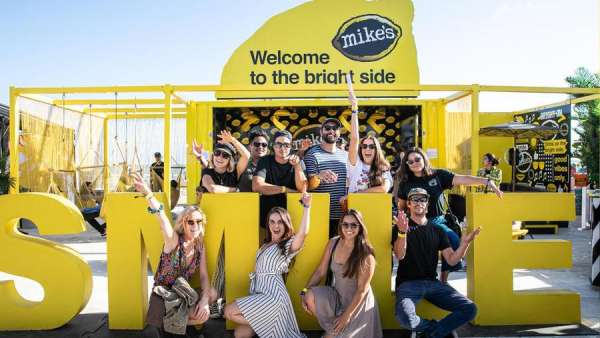 邁克檸檬水「歡樂快樂」產(chǎn)品體驗活動策劃試飲區(qū)的設計更讓人嗨森