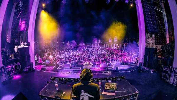 2020路虎衛(wèi)士發(fā)布會活動策劃以音樂和冒險運動為內(nèi)容開啟了節(jié)慶活動