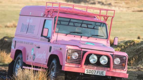 移動(dòng)修眉吧快閃式巡回活動(dòng)策劃通通為你解決任何眉毛問題