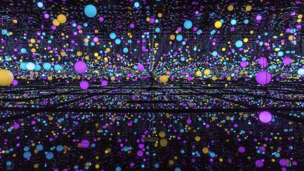 草間彌生「無限鏡屋」沉浸式展覽活動策劃似真若幻、無有涯際