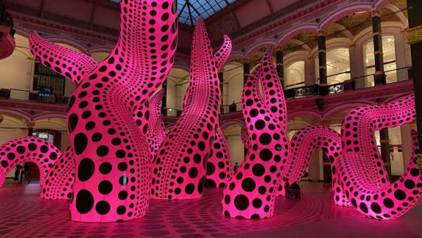 《A Bouquet of Love I Saw in the Universe》柏林展覽活動策劃一票難求