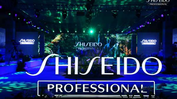 資生堂沉浸式發(fā)藝大秀活動(dòng)策劃提出“海、地、風(fēng)、陽(yáng)、靈”五大自然主題