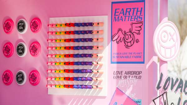 Miss Sixty北京草莓音樂節(jié)限時快閃店活動策劃滿滿的少女心