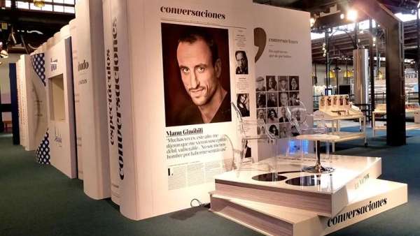 阿根廷書展《民族報(bào)》展覽活動策劃設(shè)計(jì)了一個開放式的“街區(qū)圖書館”