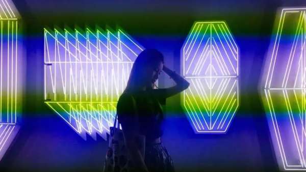 楊牧石華南首個展覽活動策劃“單面拼接”開啟了一場不設限之旅